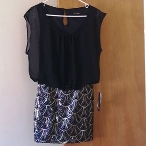 Beautiful NWT cocktail party dress